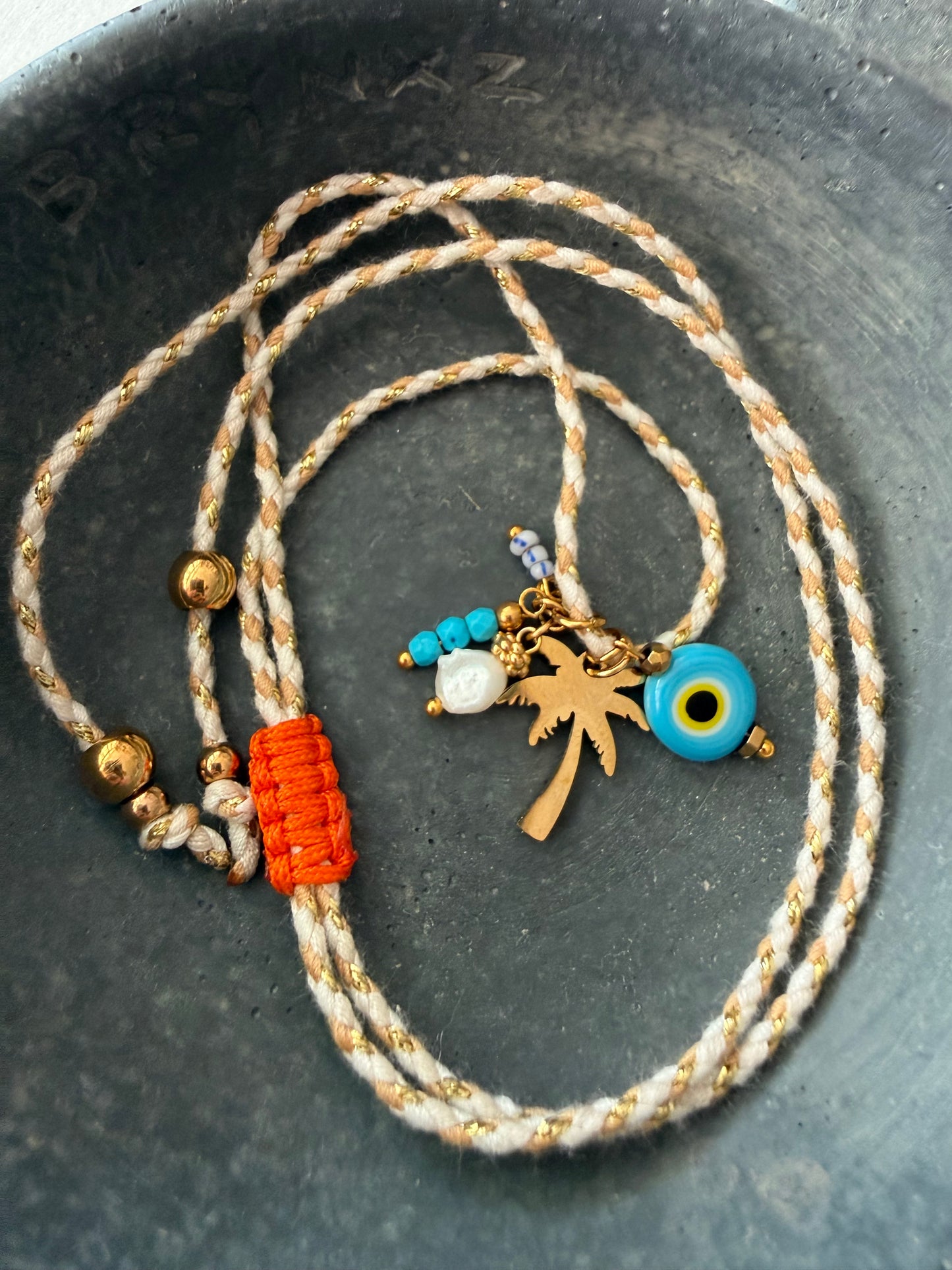Sálvora Palm Necklace