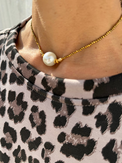 Tiny Gold-Plated Hematite and Pearl Necklace