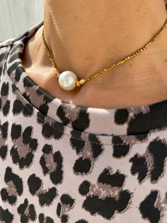 Tiny Gold-Plated Hematite and Pearl Necklace
